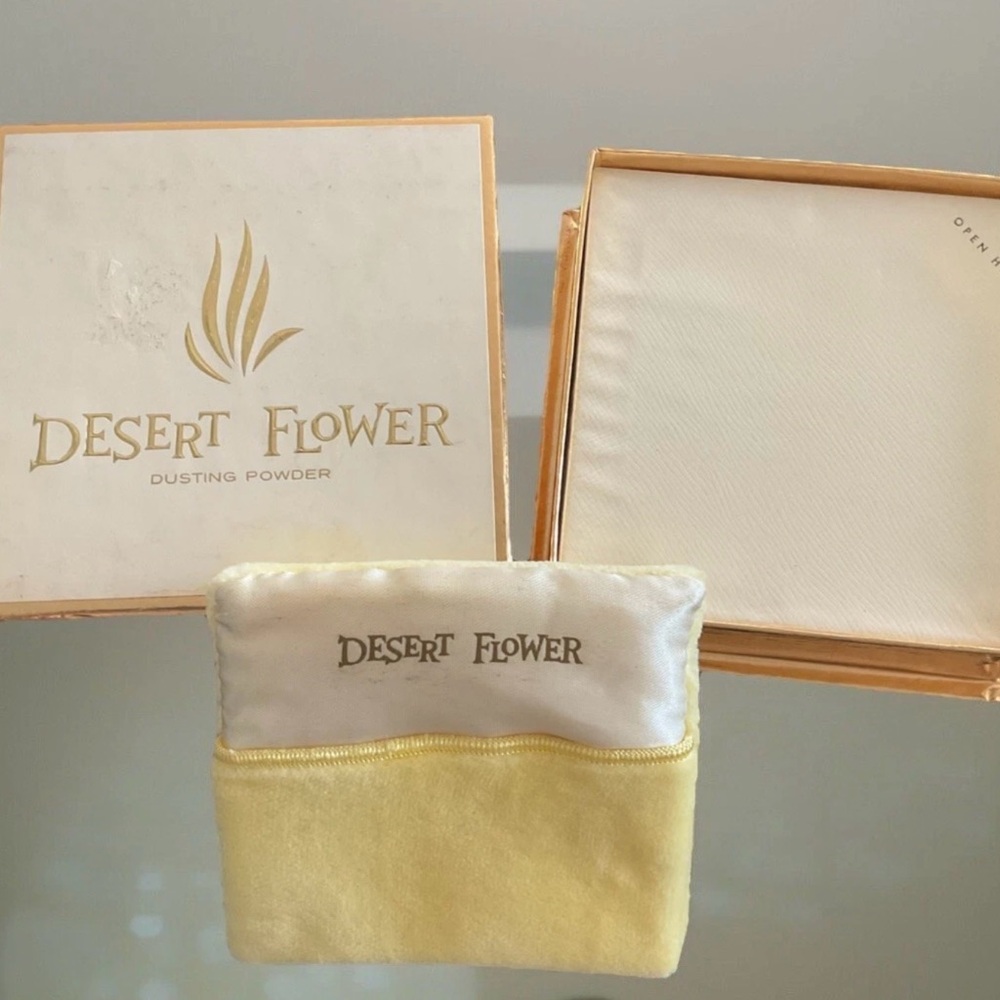 New Rare Vtg Shelton Desert Flower Dusting Bath Powder~ 7 oz.